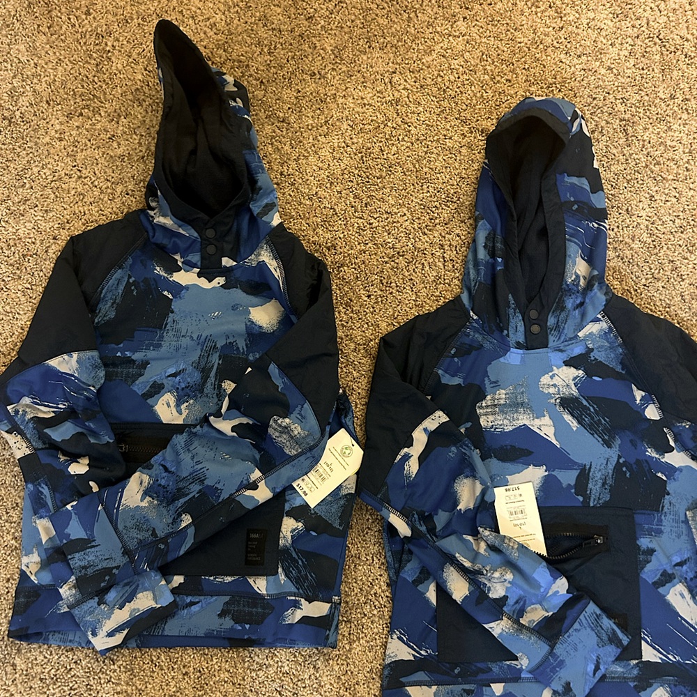 2 Boys hoodie camo blue size 10-12